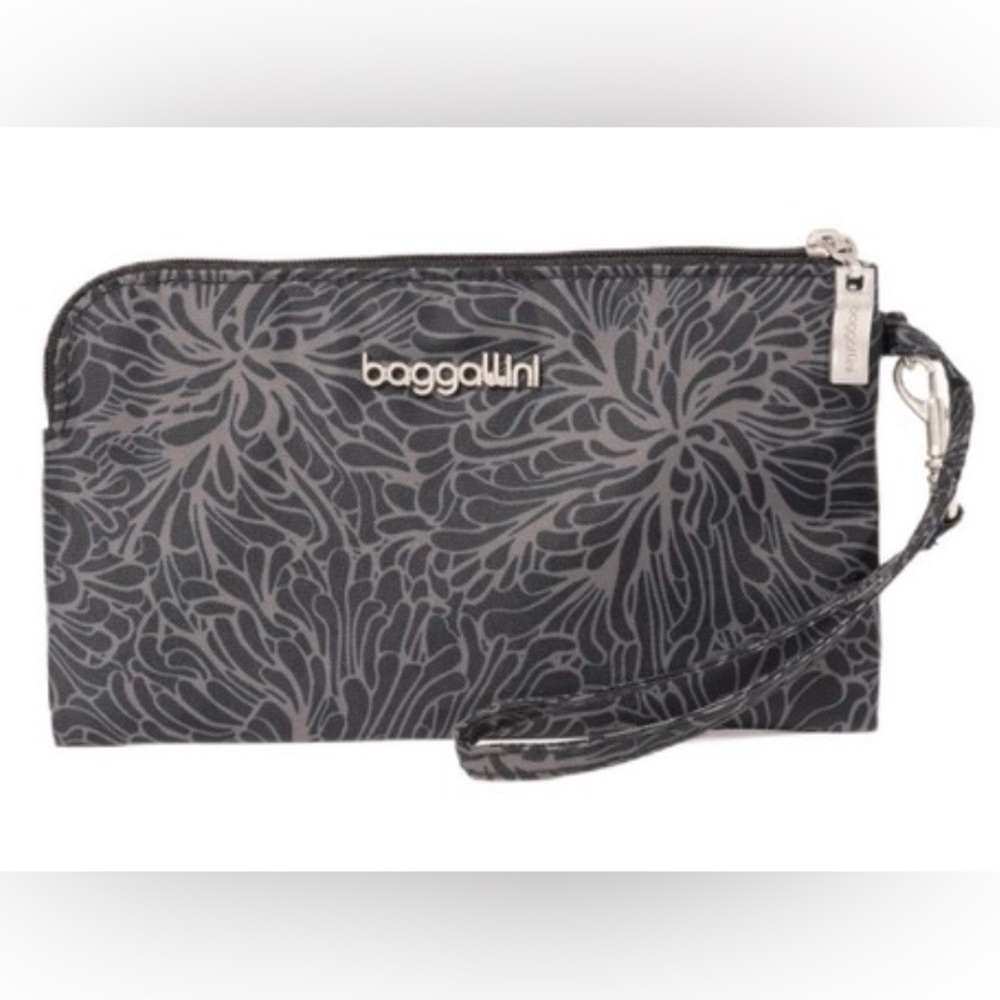 Baggallini RFID Gray & Black Floral Wristlet | Wallet Card Holder
